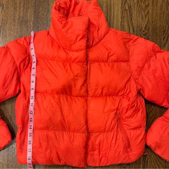 ALO Yoga Gold Rush Puffer Coat size XS Cropped Jacket in Orange Red - Picture 3 of 8